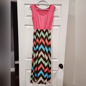 Chevron Print Maxi Dress Size M